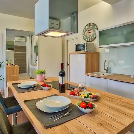 Parkside Apartments Pula Zewnętrze zdjęcie